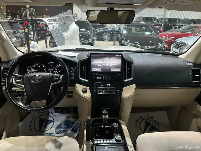 تويوتا لاندكروزر GXR موديل 2021 تورنق 18