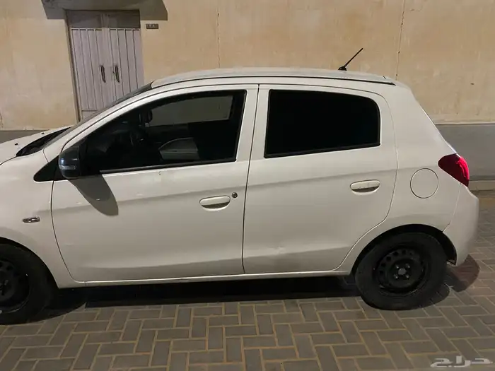 سيارة ميتسوبيشي سبيس ستار 1