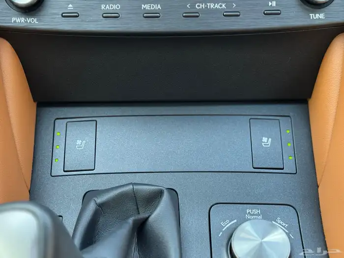 لكزس RC 350 موديل 2023 فل كامل ممشى 16 الف تشيكات وكاله 38