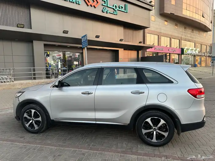 كيا سورينتوا 6 سلندر بدون دبل 2