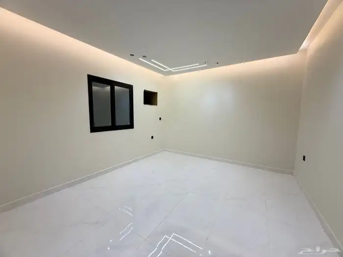 ادوار متكرره فاخره للبيع بحي الشاطي بمساحات كبيره 9