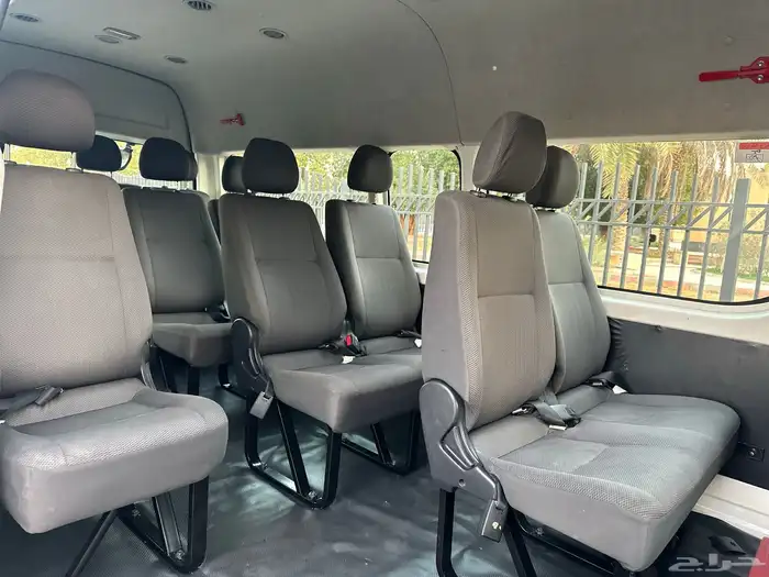 تويوتا باص ركاب سقف موديل 2018 قير عادي ديزل شامل الضريبة 10