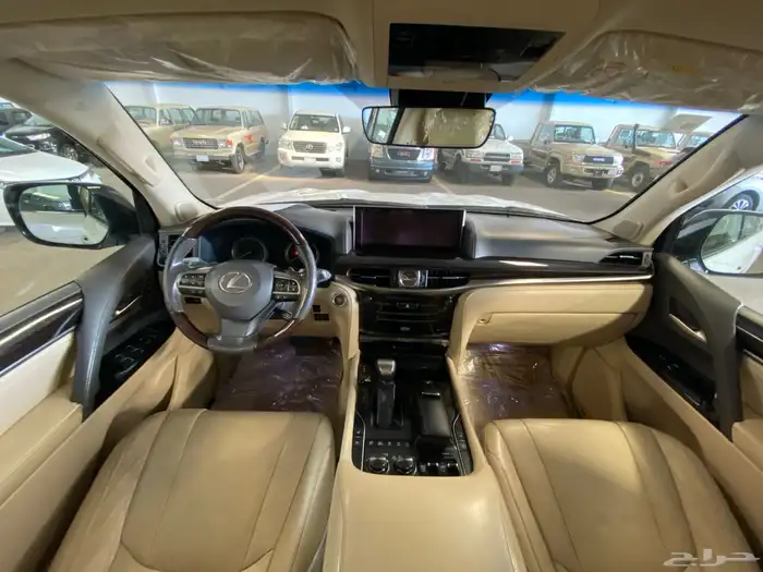 لكزس LX 570 2016 8