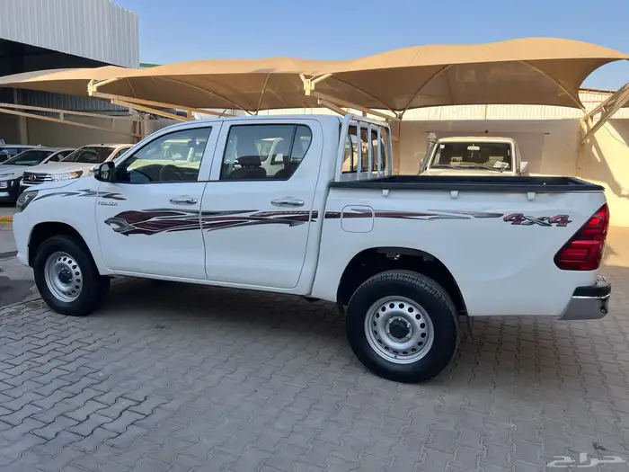 هايلوكس ديزل 2023 سلق قير اوتوماتيك نظيف جدا قمة الاطلال 16