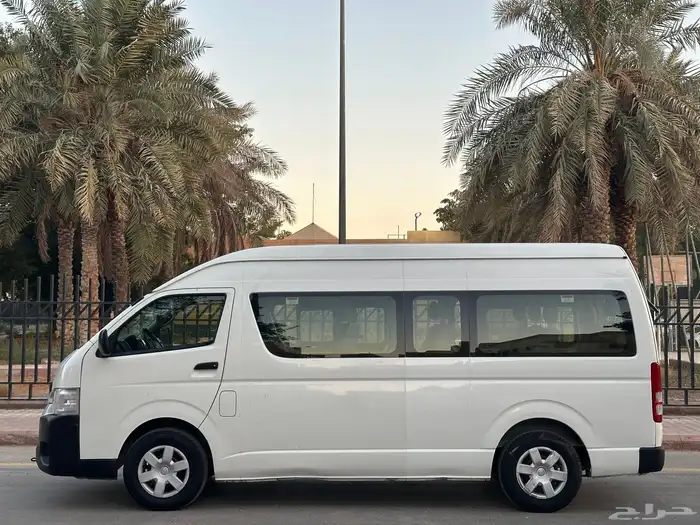 تويوتا باص ركاب سقف موديل 2018 قير عادي ديزل شامل الضريبة 2