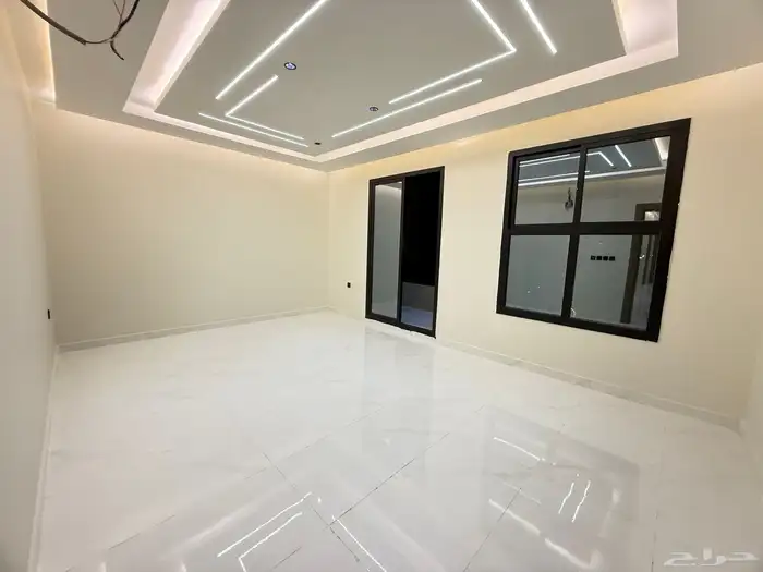 ادوار متكرره فاخره للبيع بحي الشاطي بمساحات كبيره 3