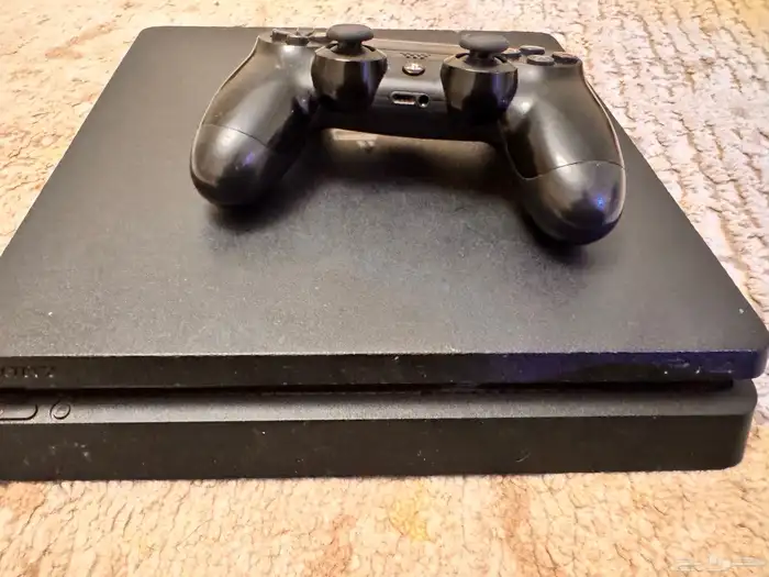 سوني 4 وحسابين فورت نايت نادره 1