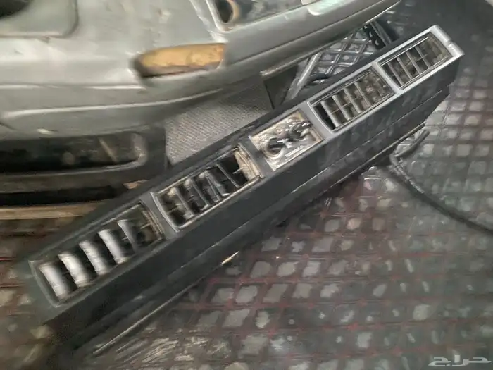 للبيع راس أكتروس 2006 ميقا سبيس نقل عام 17