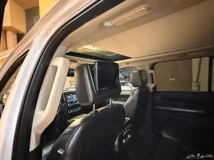 فورد اكسبيدشن بلاتنيوم اعلاء مواصفات 18