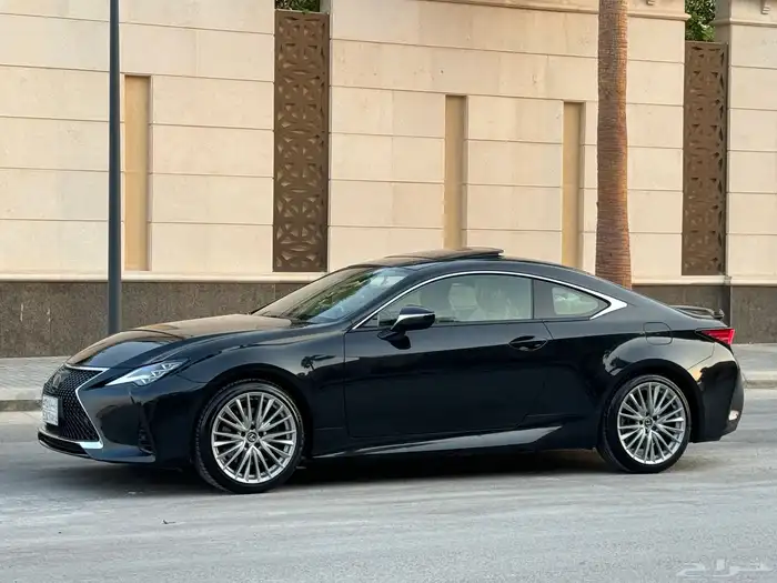 لكزس RC 350 موديل 2023 فل كامل ممشى 16 الف تشيكات وكاله 6