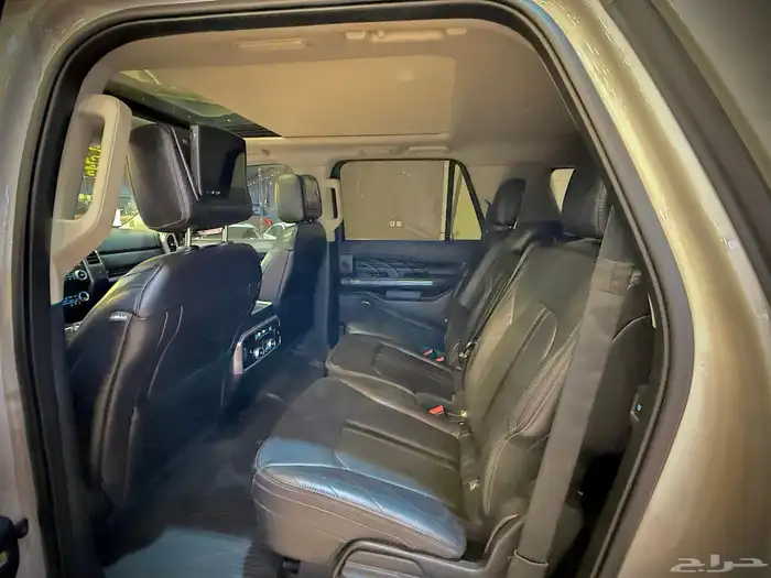 فورد اكسبيدشن بلاتنيوم اعلاء مواصفات 17