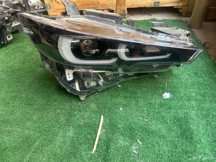 شمعه يمين مازدا cx52023 اصلي وكاله 0