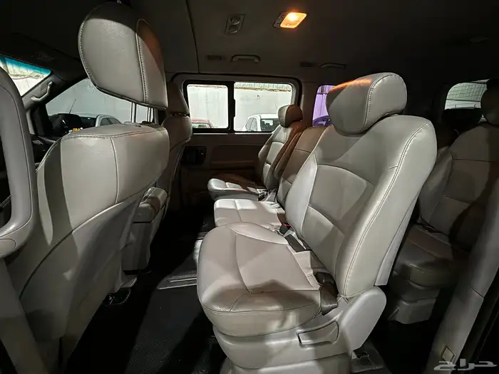 هونداي H-1 اتش ون 2021 ديزل ركاب 12راكب ماشي 88 الف ستاريكس 10