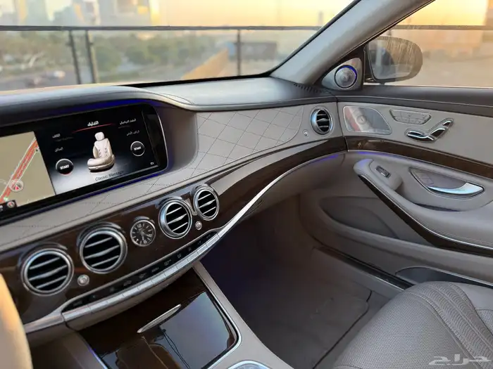 مرسيدس S63 نظيف جدا أسود ملكي 18