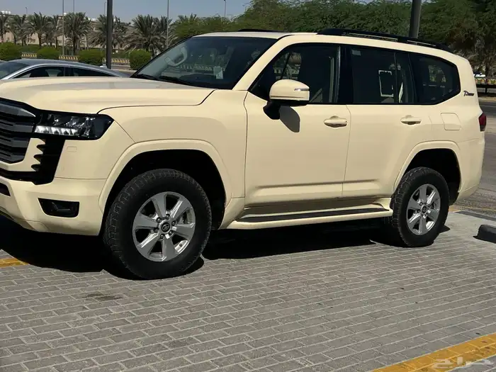 اللاندكروزر 2022 L2 ممشى مناسب وسعر مناسب 0