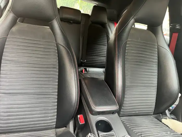 سيارة مرسيدس A200 نظيف جده لتواصل والاستفسار 26