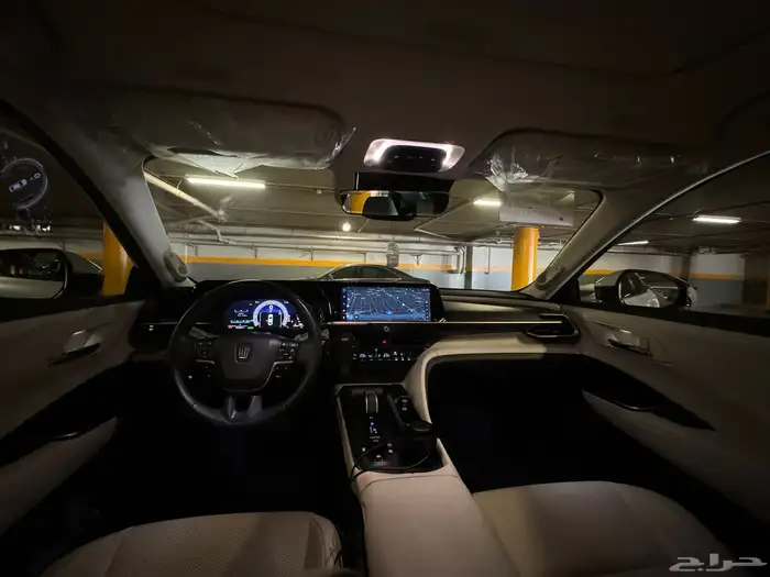 تويوتا كراون بريميوم 2023 4