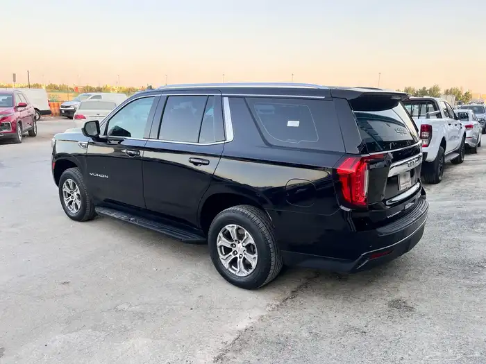 جي ام سي يوكن 2023 7