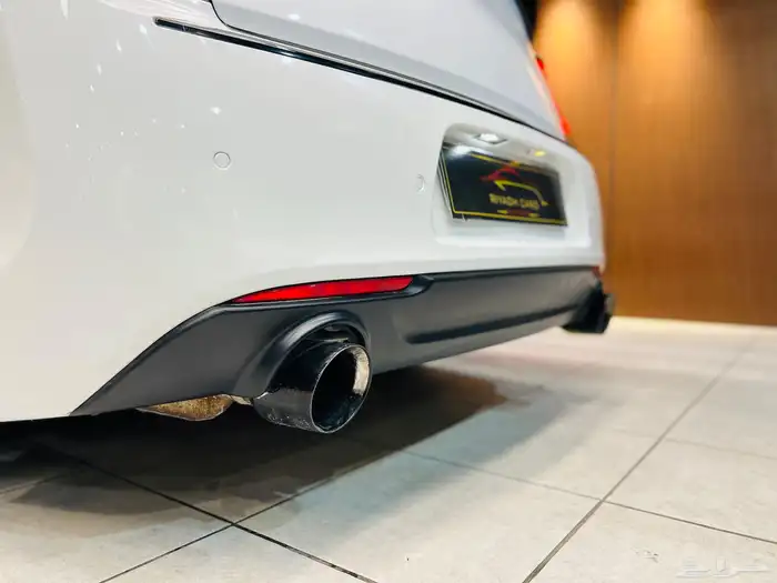 كرايزلر 2018 C300 V6 (بحاله ممتازه) 16