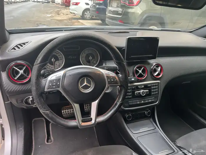 سيارة مرسيدس A200 نظيف جده لتواصل والاستفسار 11