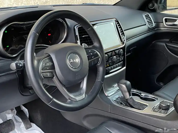 جيب جراند شيروكي ليميتيد 2021 13