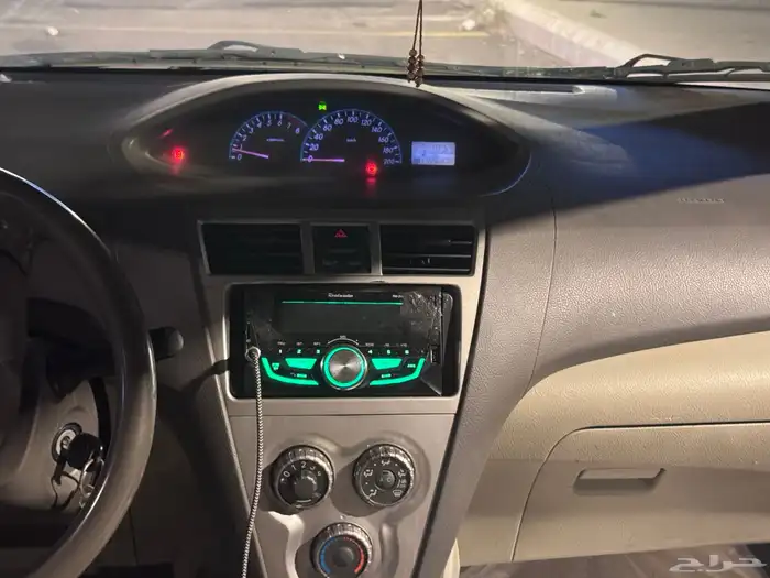 سياره 2009 يارس اتوماتيك سيارة نظيفة 5