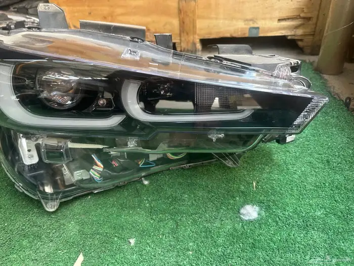 شمعه يمين مازدا cx52023 اصلي وكاله 1