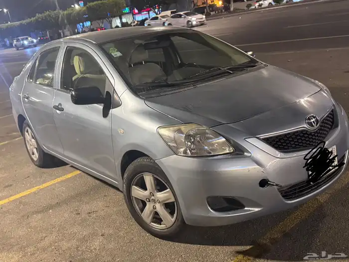 سياره 2009 يارس اتوماتيك سيارة نظيفة 1