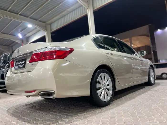 هوندا اكورد 2015 اسبيشل 19