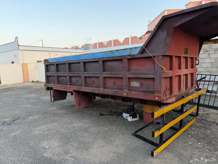 صندوق قلاب عايدي بوز معى الطرنبه وكامل أغراضة 3