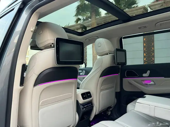 مرسيدس GLS 450 موديل 2020 كت AMG ممشى 68 الف تشيكات وكاله 56