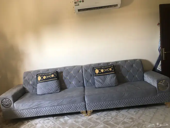 كنب نظيف انيق ولا فيه اي عيب 1