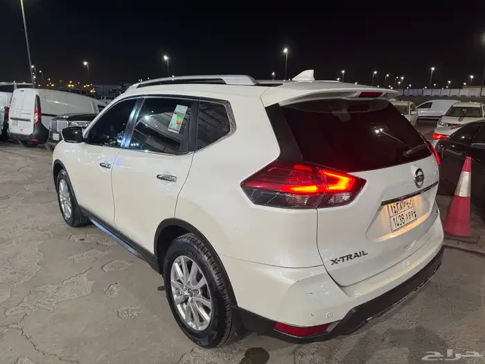 للبيع نيسان اكستريل موديل 2022 دبل 1