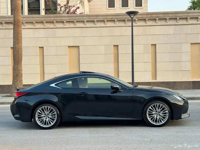لكزس RC 350 موديل 2023 فل كامل ممشى 16 الف تشيكات وكاله 23