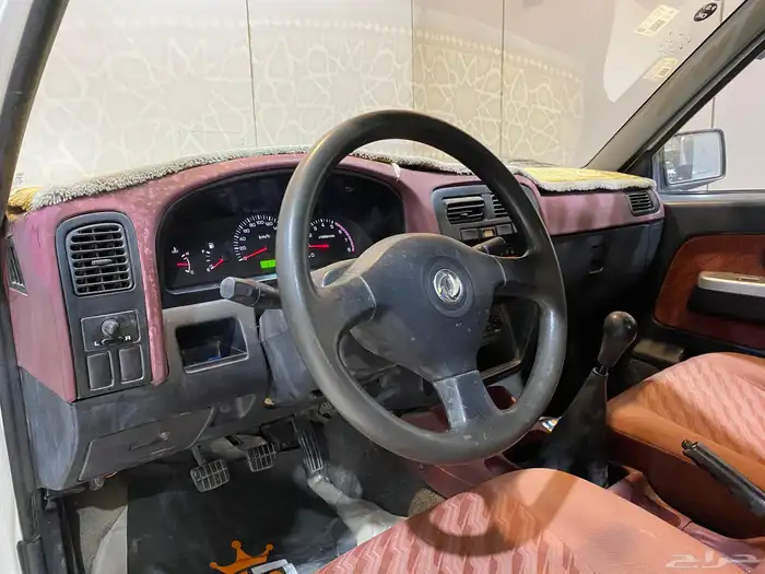 جنجو نيسان غمارتين 2015 بحالة نظيفة 8