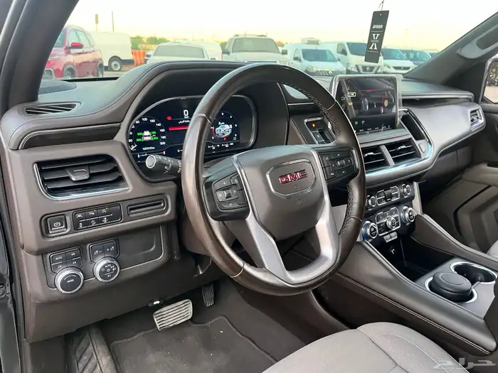 جي ام سي يوكن 2023 10