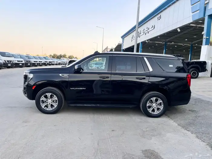 جي ام سي يوكن 2023 2