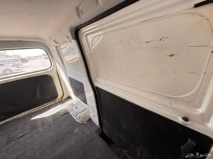 ديهاتسو فان بضاعة 2010 11