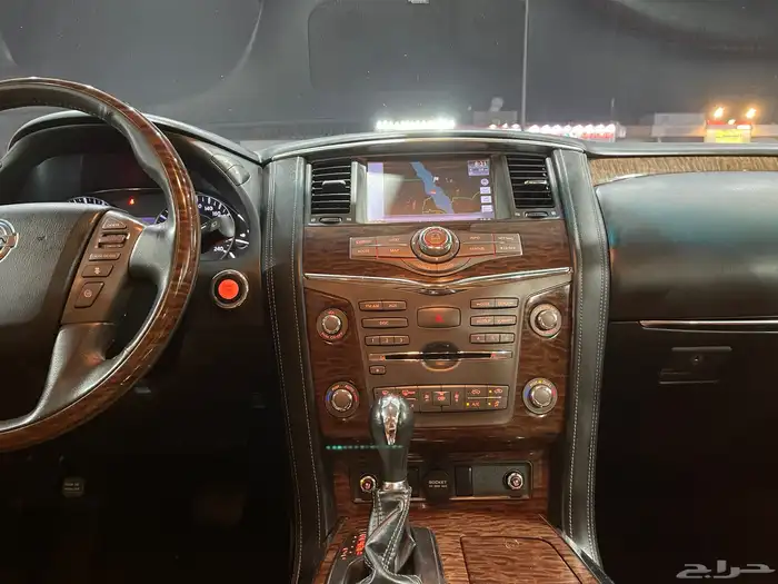 نيسان باترول 2017 بلاتينيومV8 10