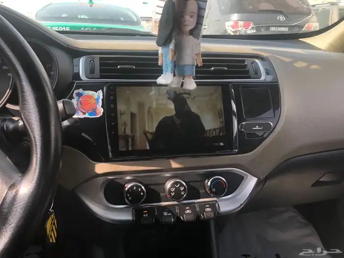 للبيع شاشه كيا ريو نظيفه 0