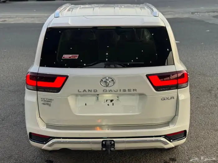تويوتا لاندكروزر GXR L3 2024 ديزل - شبه الجديد 3