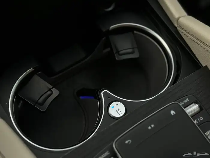 مرسيدس GLS 450 موديل 2020 كت AMG ممشى 68 الف تشيكات وكاله 42