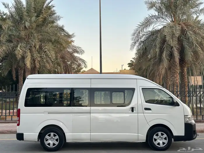تويوتا باص ركاب سقف موديل 2018 قير عادي ديزل شامل الضريبة 3