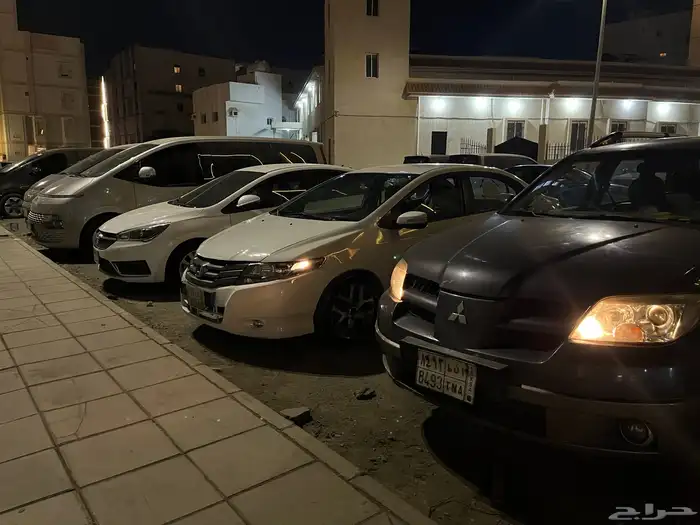 موستبيشي 2006 8