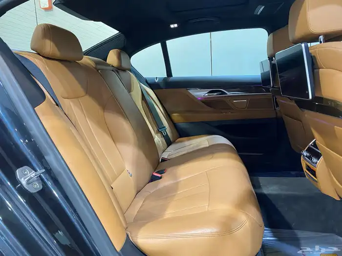 بي ام دبليو 730Li 2019 kit m عداد (( 121 الف )) 20
