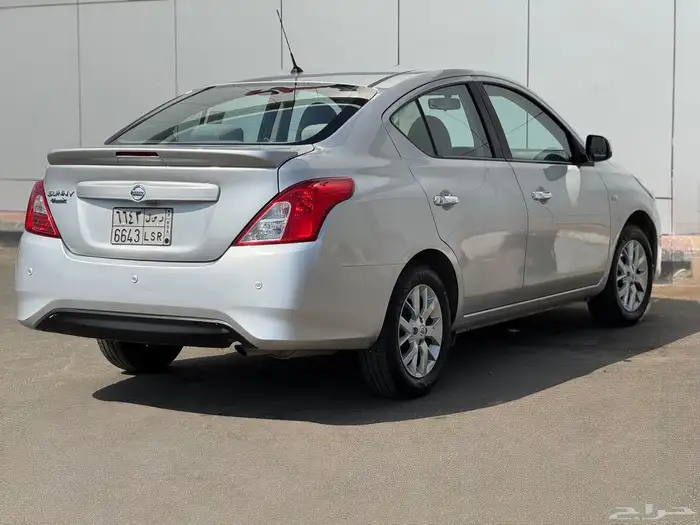 نيسان صني نص فل موديل 2023 السعر 34500 الف 3