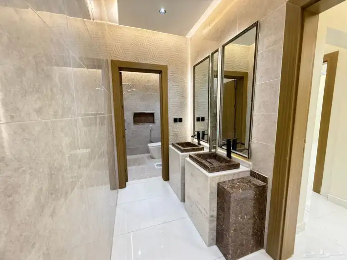 ادوار متكرره فاخره للبيع بحي الشاطي بمساحات كبيره 2