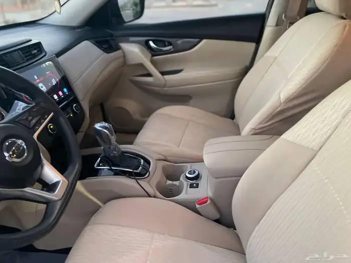 نيسان اكس تريل 24