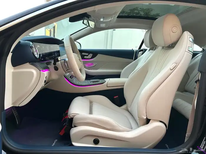 مرسيدس E-Coupe جفالي على الضمان ممشى قليل 9