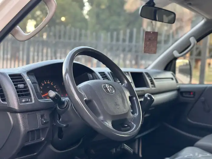 تويوتا باص ركاب سقف موديل 2018 قير عادي ديزل شامل الضريبة 8